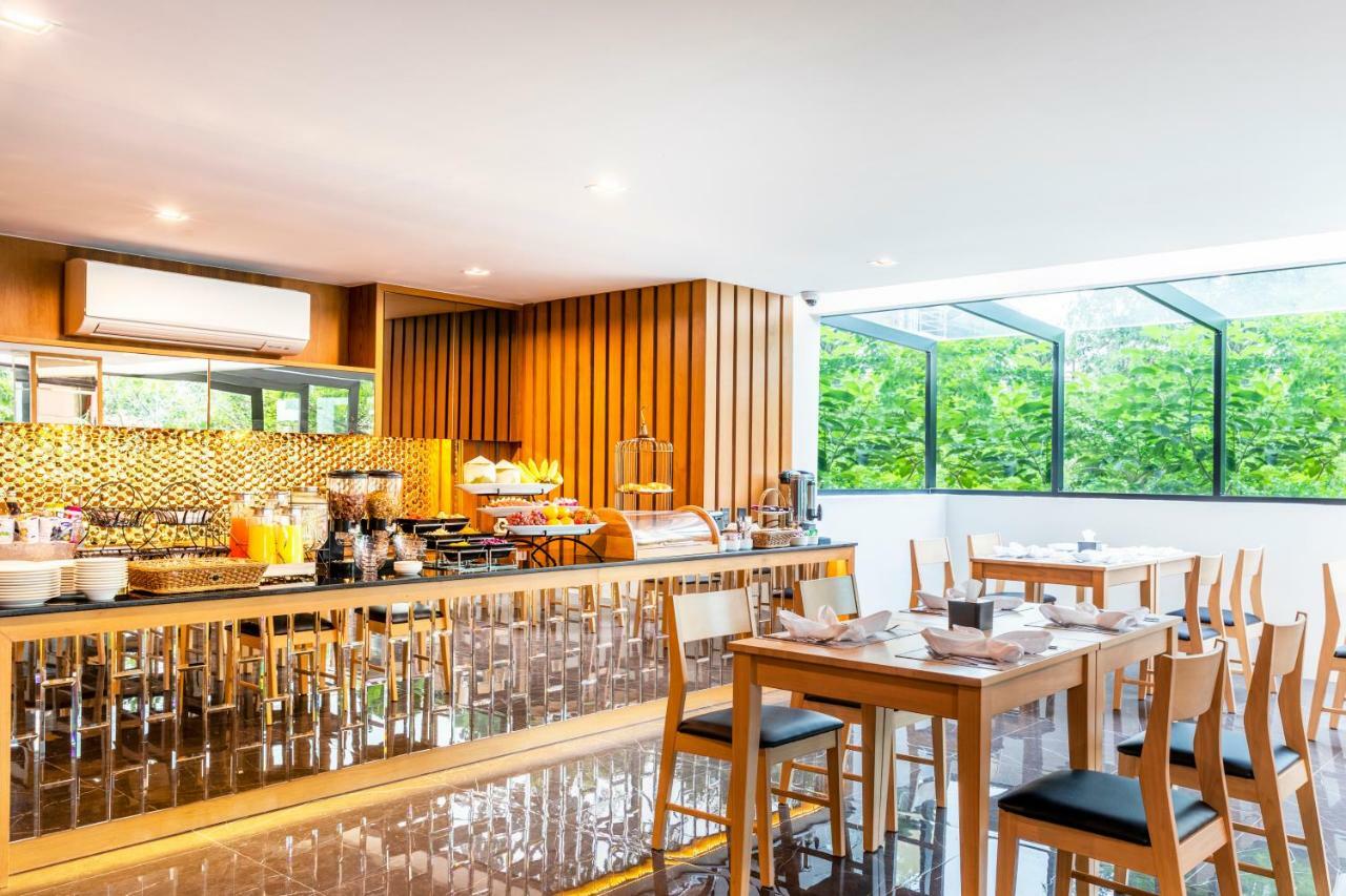 Khách sạn The Grand Sala Thai 4*